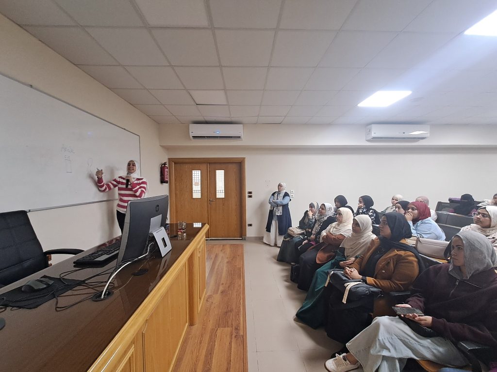 تفعيل استراتيجية Flipped Classroom في مقرر Dental Biomaterials